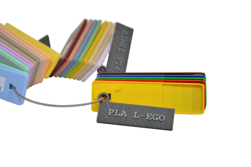 AURAPOL Filament Color Sample Book – Set of 170 Colors